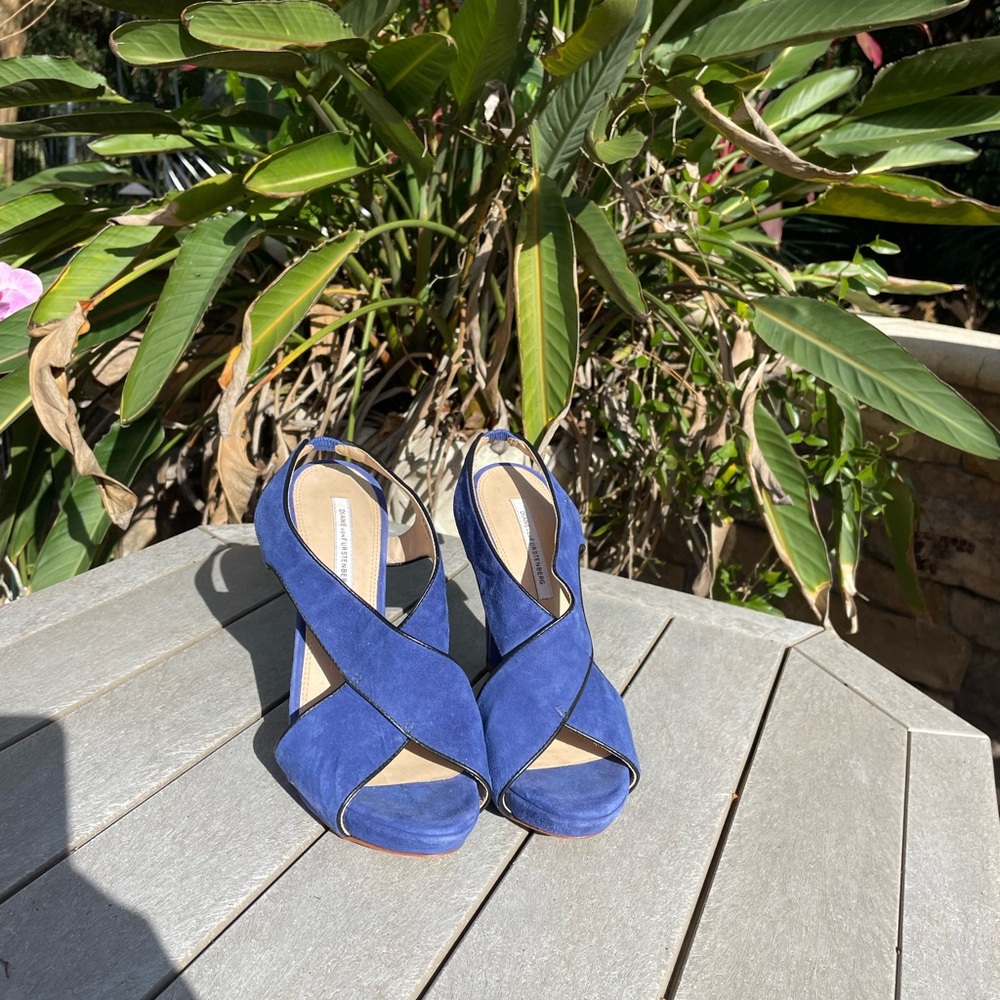 Diane von Furstenberg Blue heels